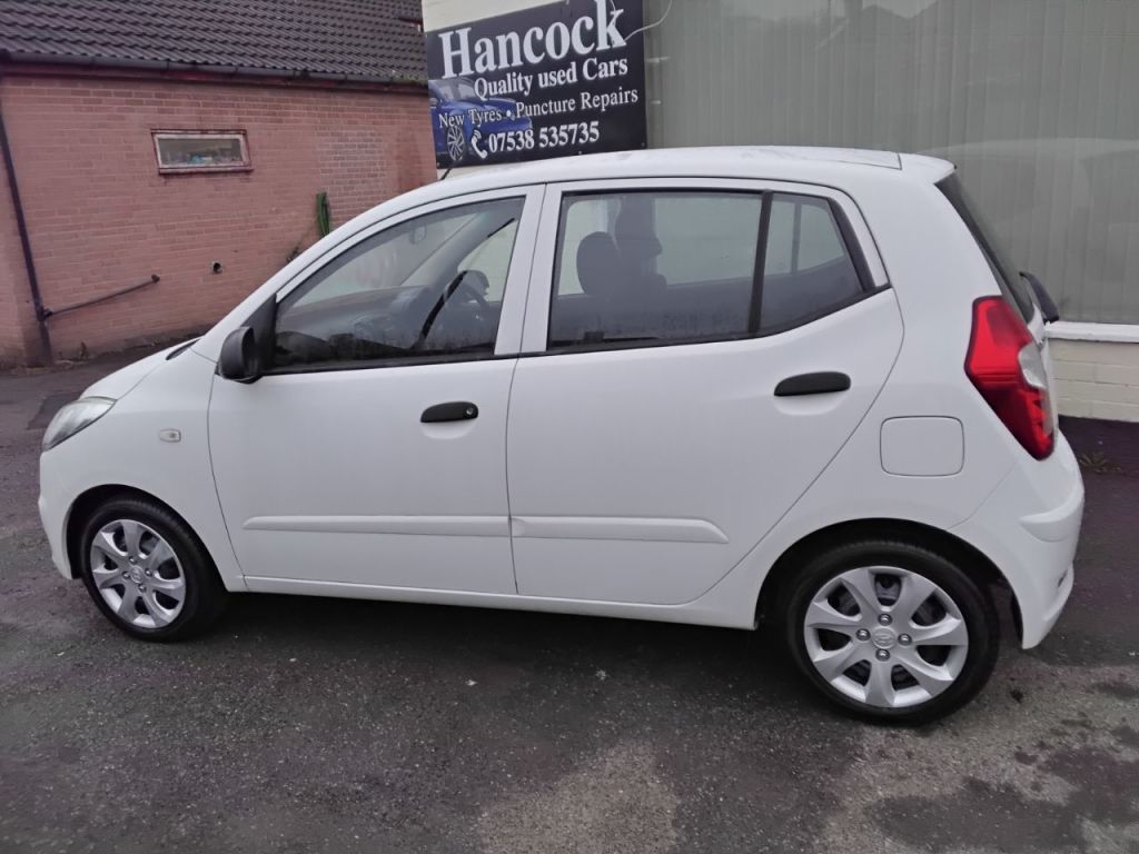 Used Hyundai i10 2013 for sale - 77211651: Photo 9