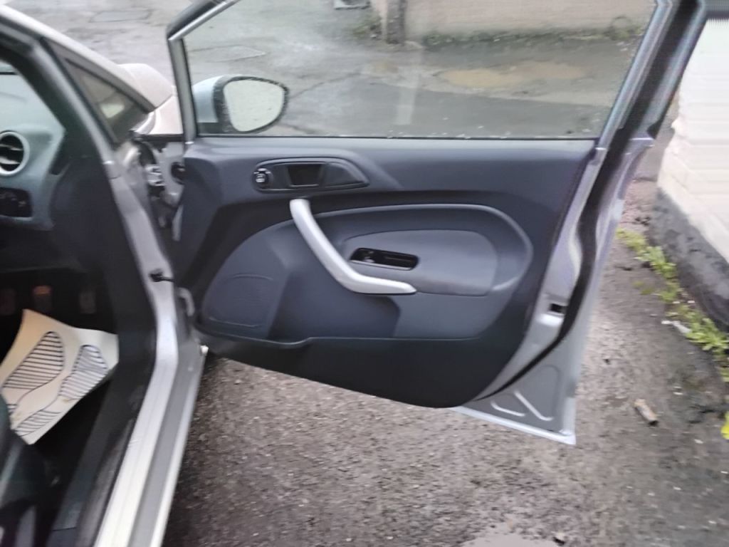 Used Ford Fiesta 2010 for sale - 77171466: Photo 23