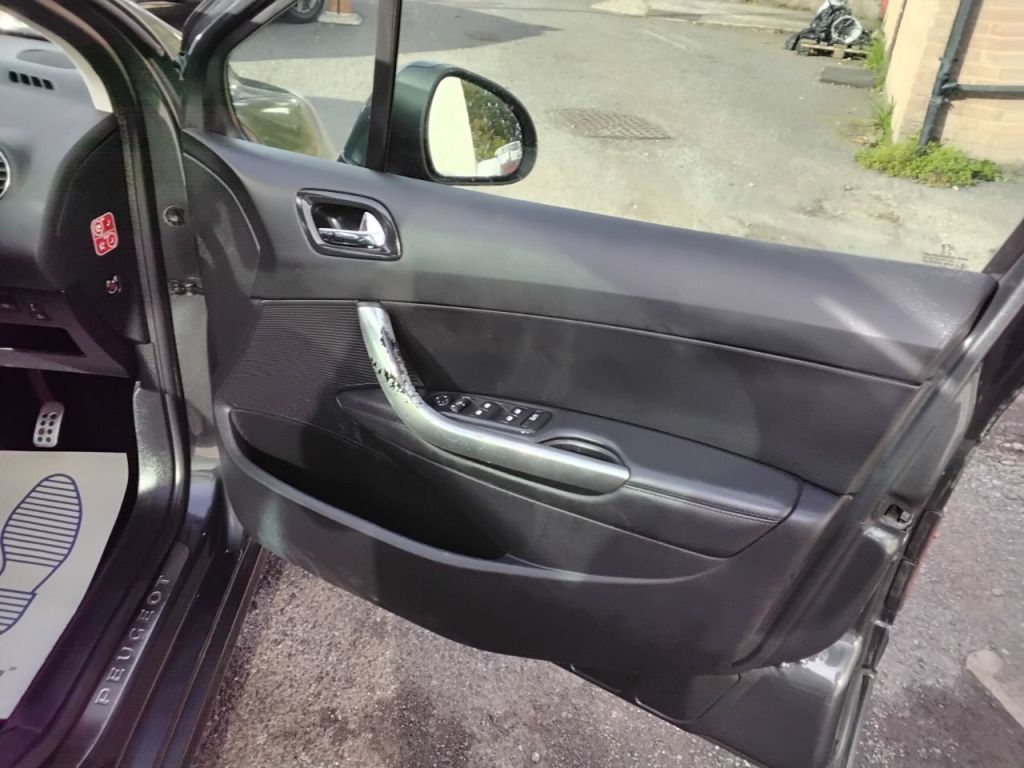 Used Peugeot 308 2013 for sale - 77006593: Photo 21