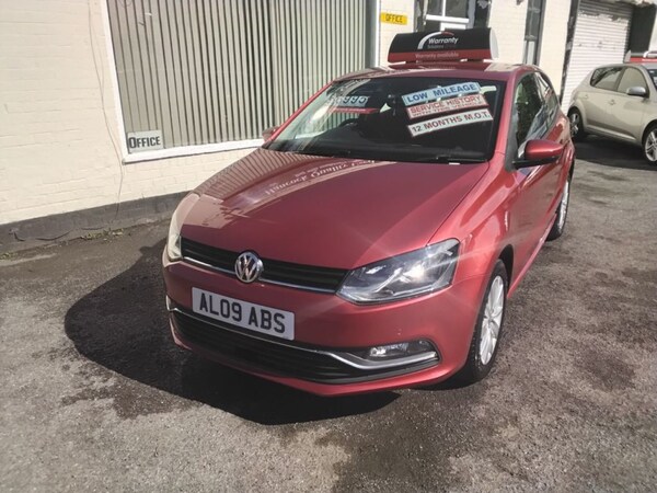 Used Volkswagen Polo 2015 for sale - 76144359: Photo 2