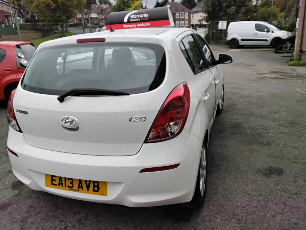 Used Hyundai i20 2013 for sale - 76144349: Photo 16