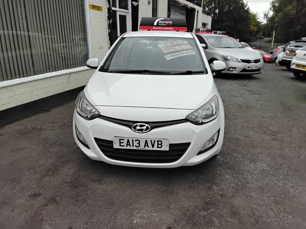 Used Hyundai i20 2013 for sale - 76144349: Photo 3