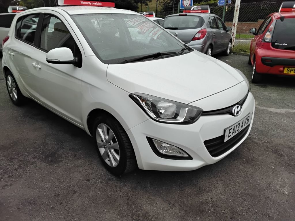 Used Hyundai i20 2013 for sale - 76144349: Photo 6