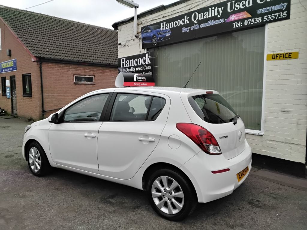 Used Hyundai i20 2013 for sale - 76144349: Photo 9