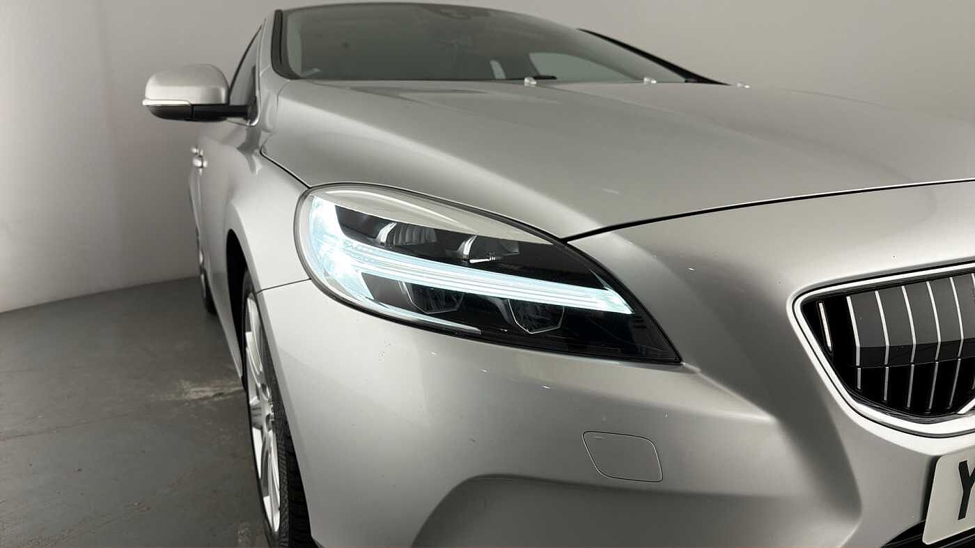 Used Volvo V40 2018 for sale - 77981161: Photo 25