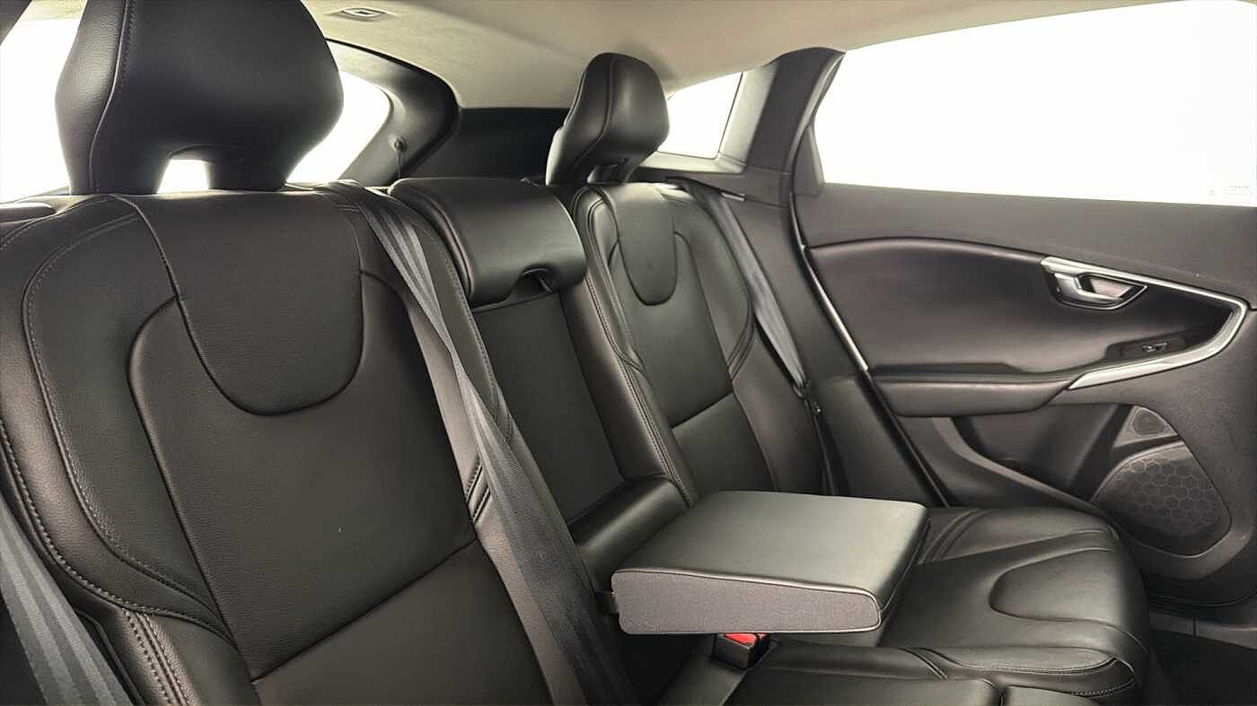 Used Volvo V40 2018 for sale - 77981161: Photo 33