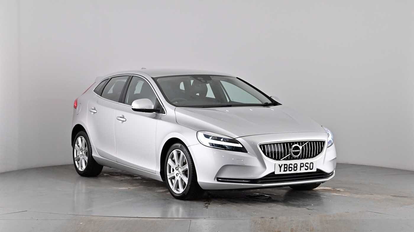 Used Volvo V40 2018 for sale - 77981161: Photo 42