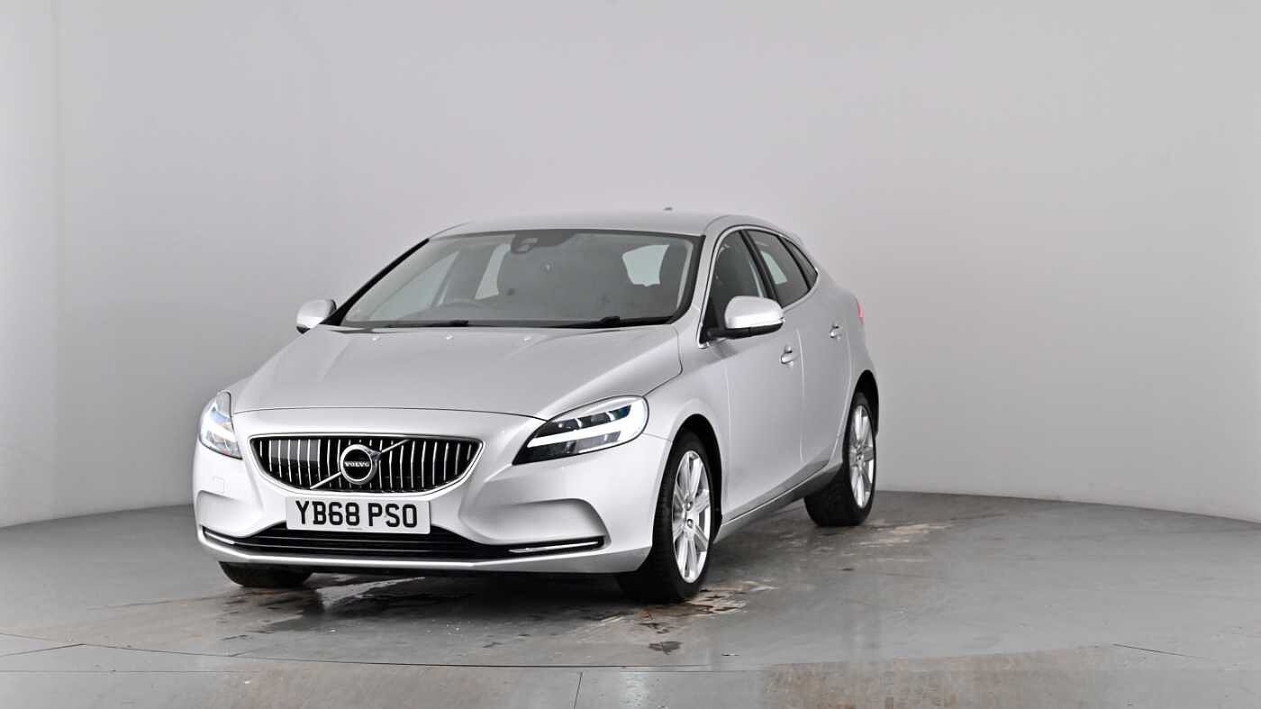 Used Volvo V40 2018 for sale - 77981161: Photo 47