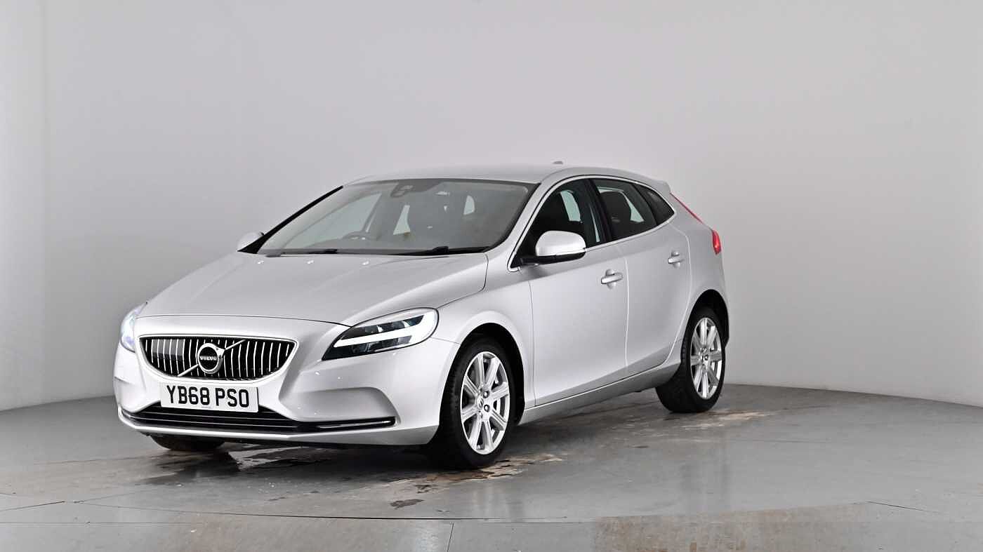 Used Volvo V40 2018 for sale - 77981161: Photo 48