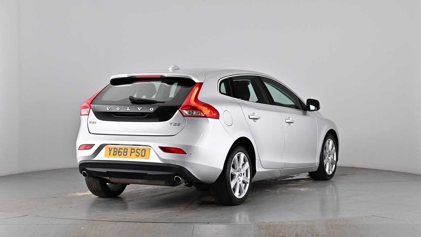 Used Volvo V40 2018 for sale - 77981161: Photo 66