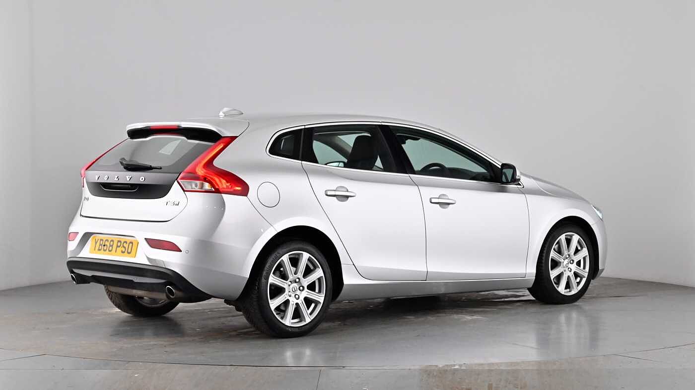 Used Volvo V40 2018 for sale - 77981161: Photo 68