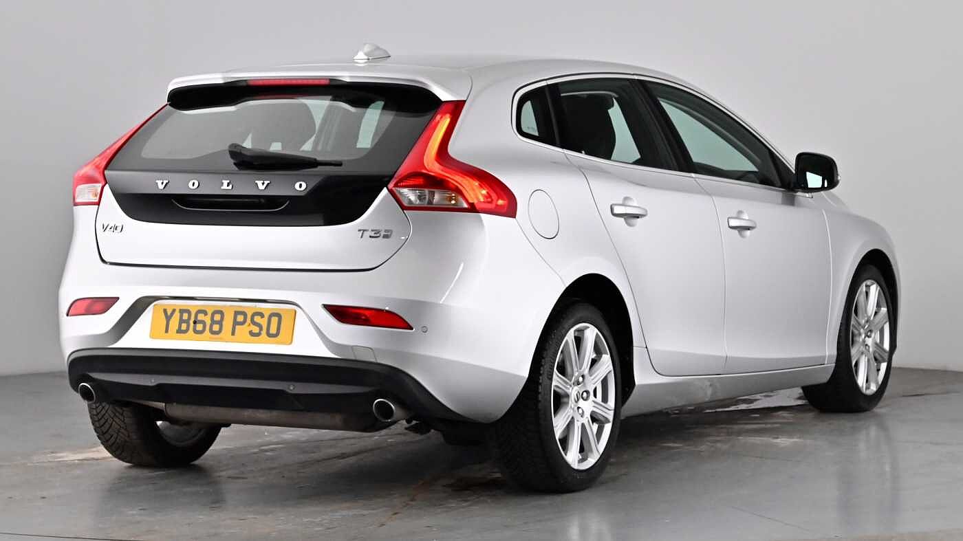 Used Volvo V40 2018 for sale - 77981161: Photo 7