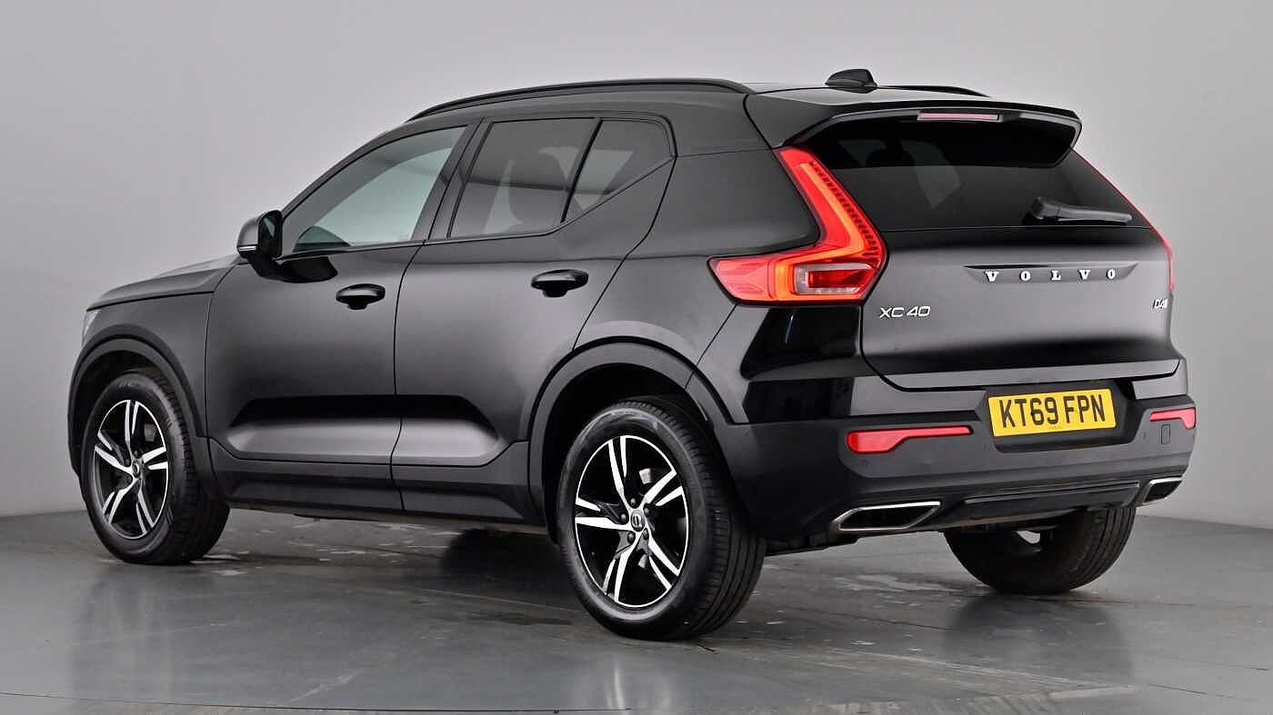 Used Volvo XC40 2020 for sale - 77160700: Photo 2