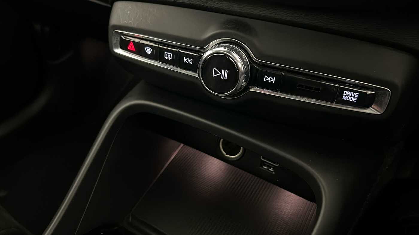 Used Volvo XC40 2020 for sale - 77160700: Photo 46