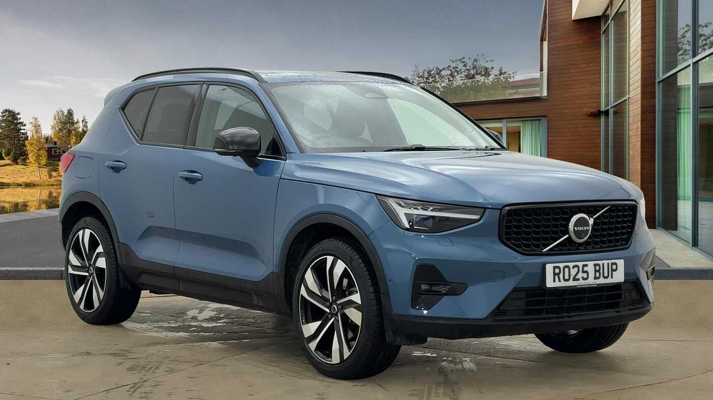 Used Volvo XC40 2025 for sale - 76652361: Photo 1