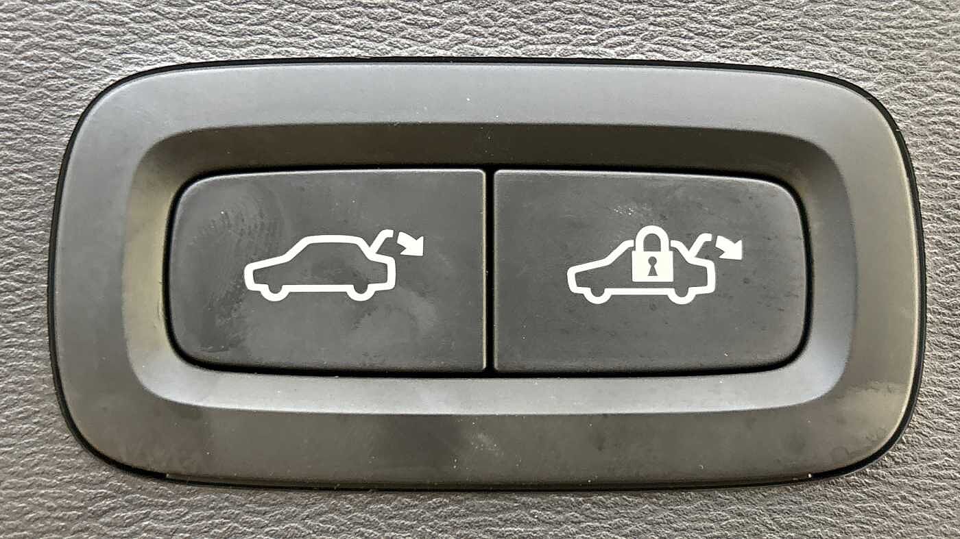 Used Volvo XC40 2025 for sale - 76652361: Photo 18