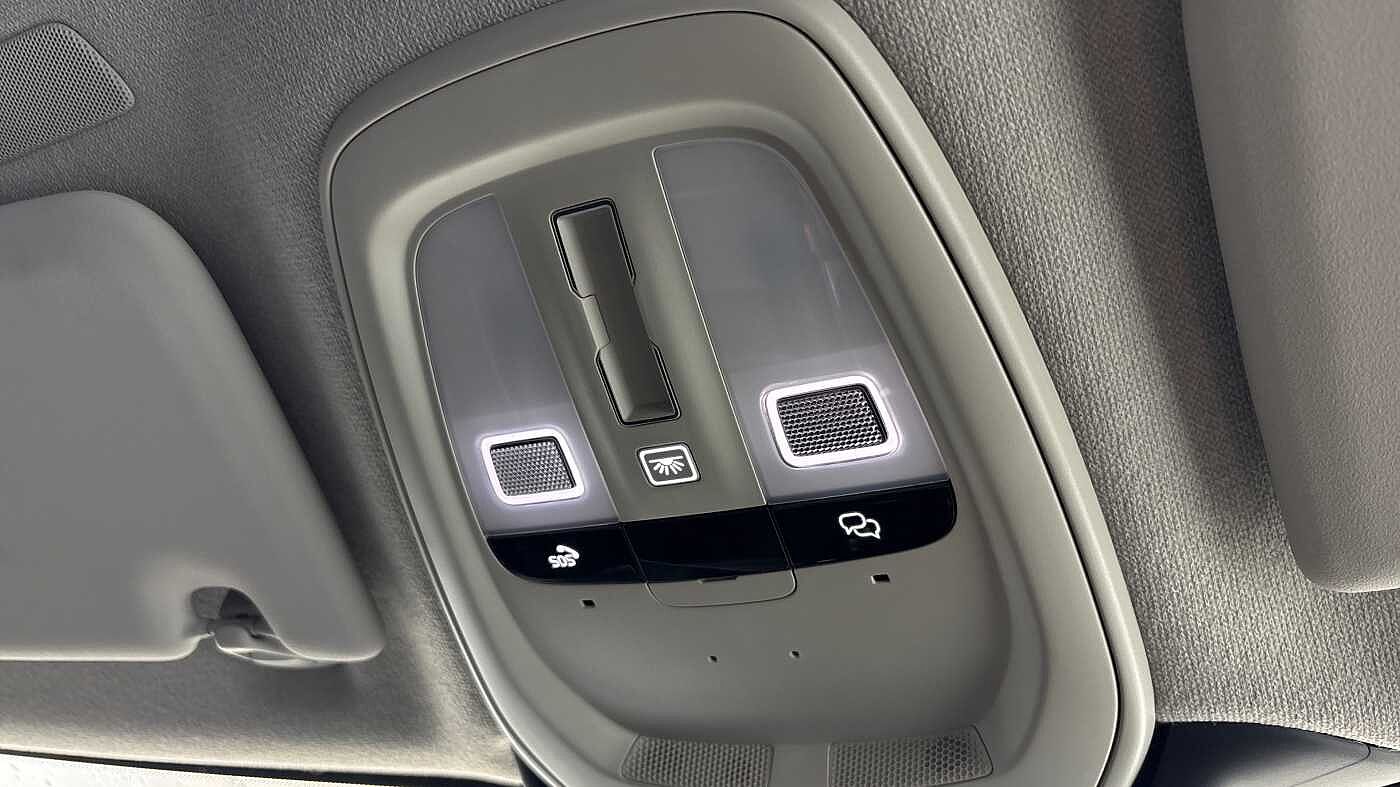 Used Volvo XC40 2025 for sale - 76652361: Photo 31