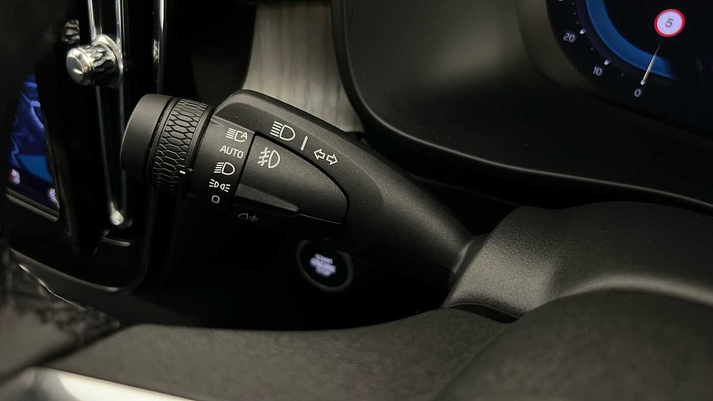 Used Volvo XC40 2025 for sale - 76652361: Photo 39