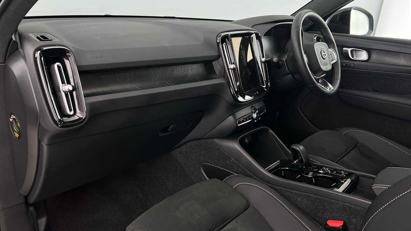 Used Volvo XC40 2022 for sale - 76494056: Photo 3