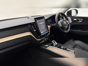 Used Volvo XC60 2025 for sale - 78211998: Photo