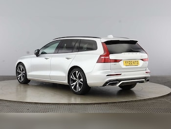 Used Volvo V60 2022 for sale - 79284460: Photo