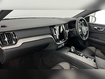 Used Volvo V60 2022 for sale - 79284460: Photo