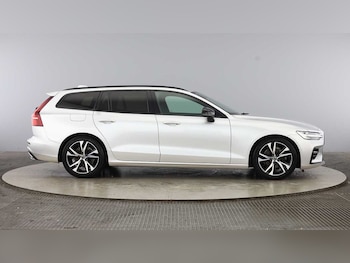 Used Volvo V60 2022 for sale - 79284460: Photo