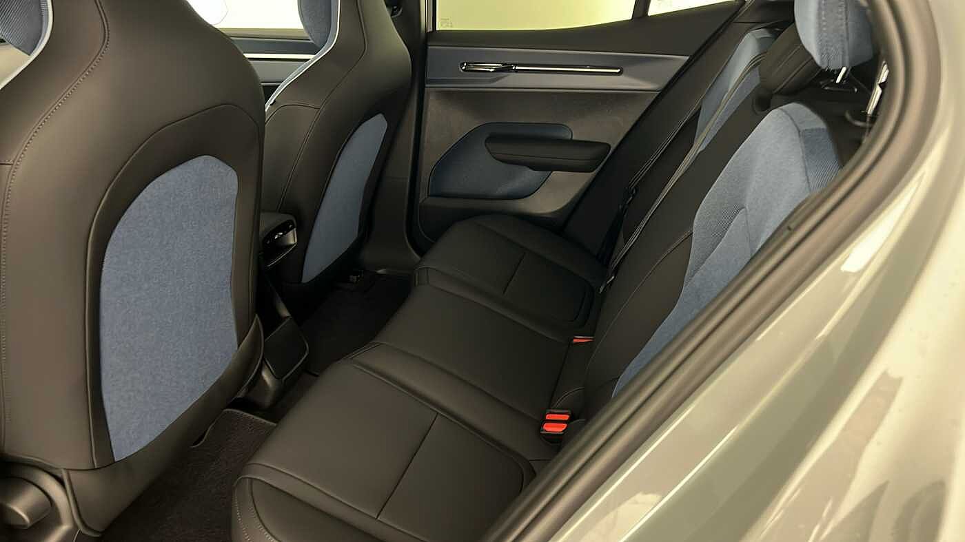 Used Volvo EX30 2025 for sale - 77312365: Photo 11