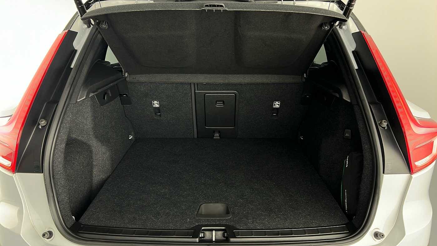 Used Volvo XC40 2022 for sale - 76933122: Photo 19