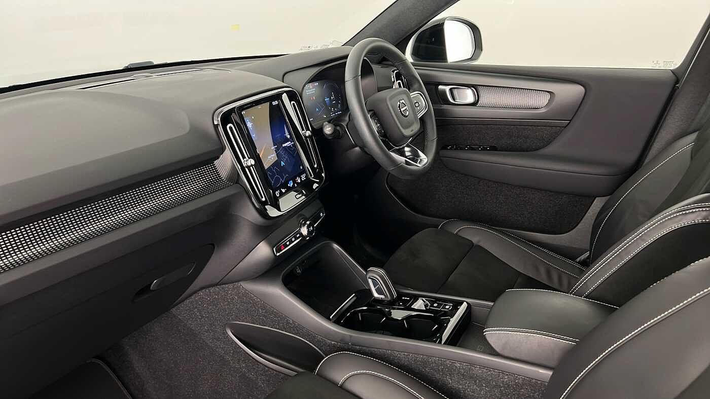 Used Volvo XC40 2022 for sale - 76933122: Photo 3