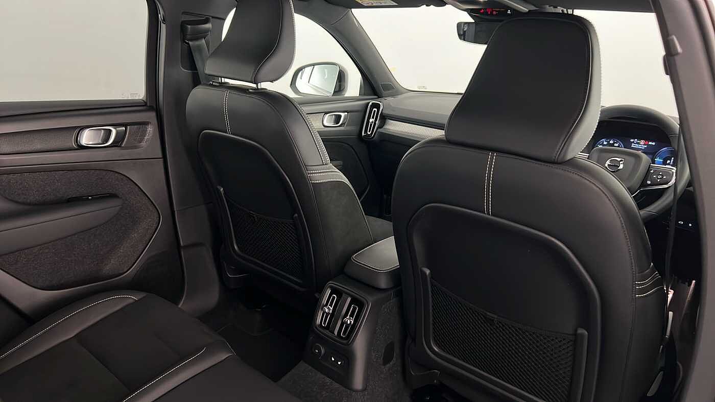 Used Volvo XC40 2022 for sale - 76933122: Photo 31