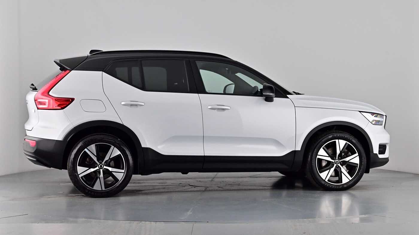 Used Volvo XC40 2022 for sale - 76933122: Photo 77