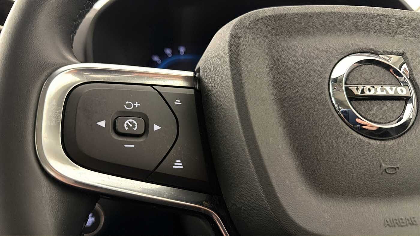 Used Volvo XC40 2023 for sale - 77461831: Photo 19