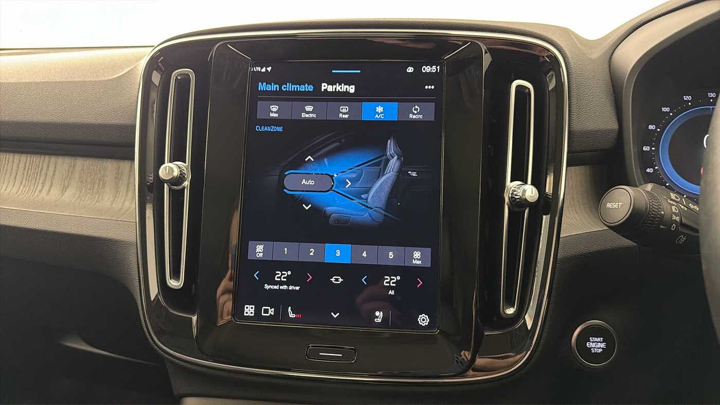 Used Volvo XC40 2023 for sale - 77461831: Photo 22