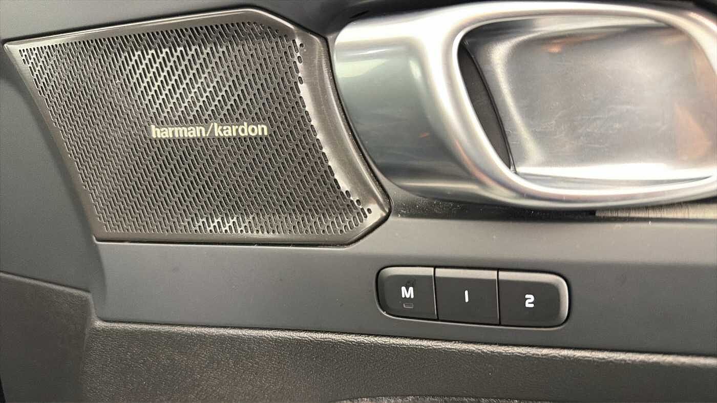 Used Volvo XC40 2023 for sale - 77461831: Photo 34