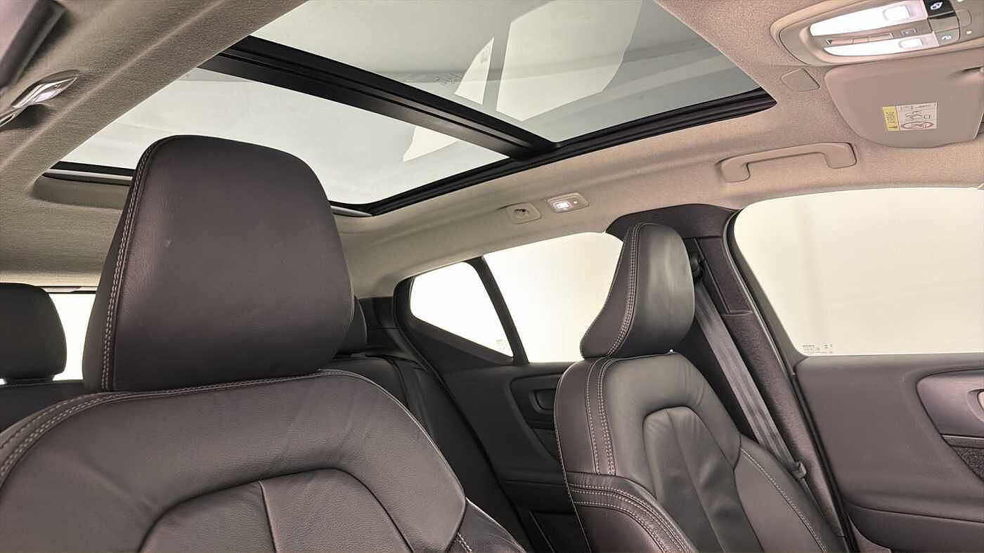 Used Volvo XC40 2023 for sale - 77461831: Photo 35