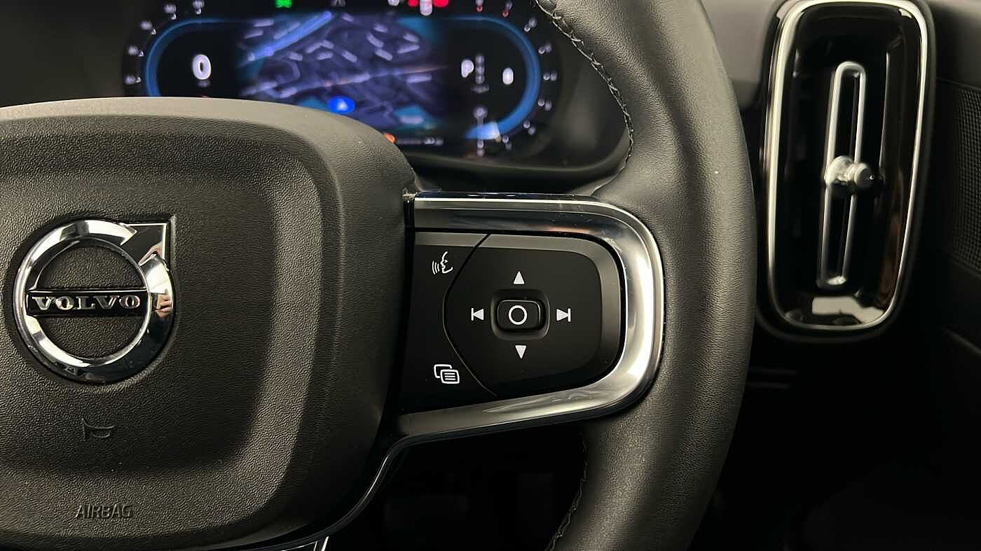 Used Volvo XC40 2022 for sale - 76640209: Photo 18