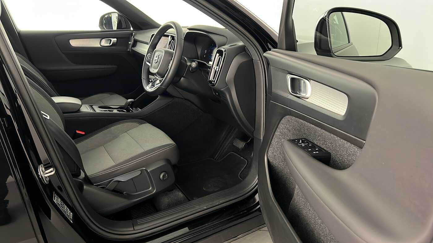 Used Volvo XC40 2022 for sale - 76640209: Photo 23