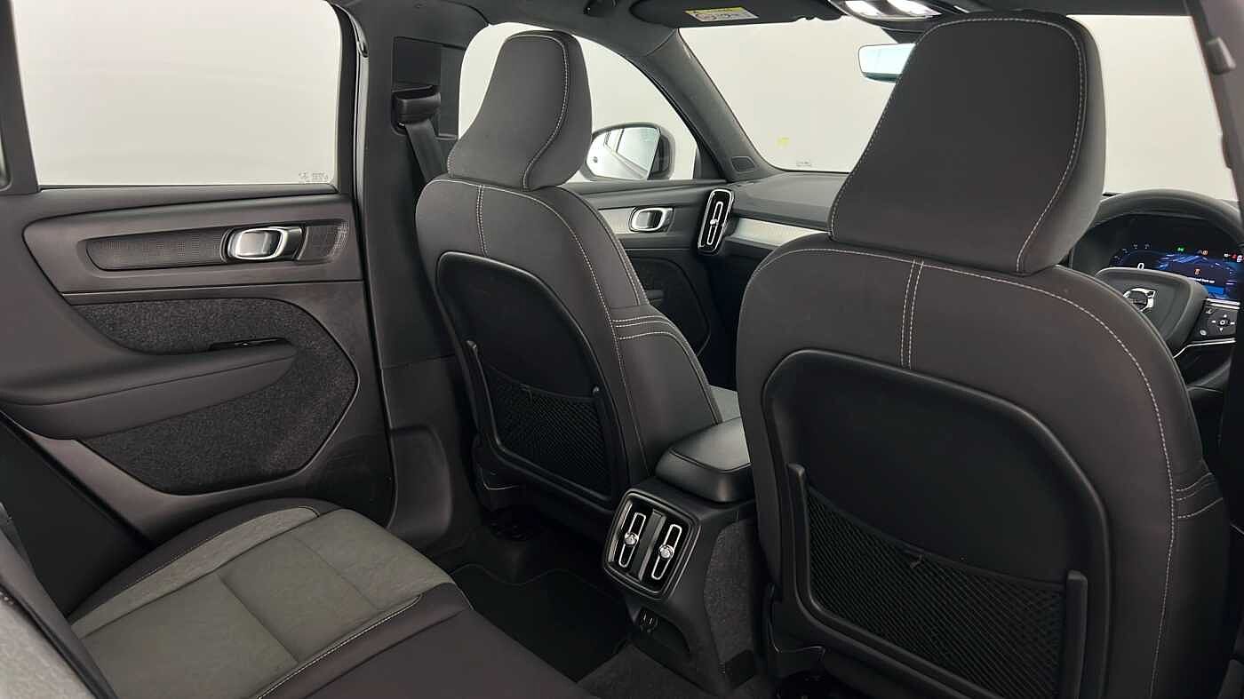 Used Volvo XC40 2022 for sale - 76640209: Photo 31