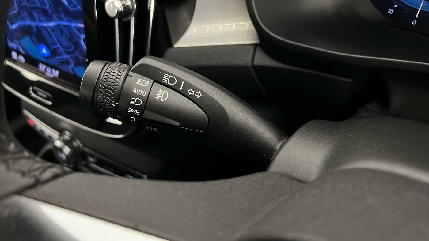 Used Volvo XC40 2022 for sale - 76640209: Photo 38