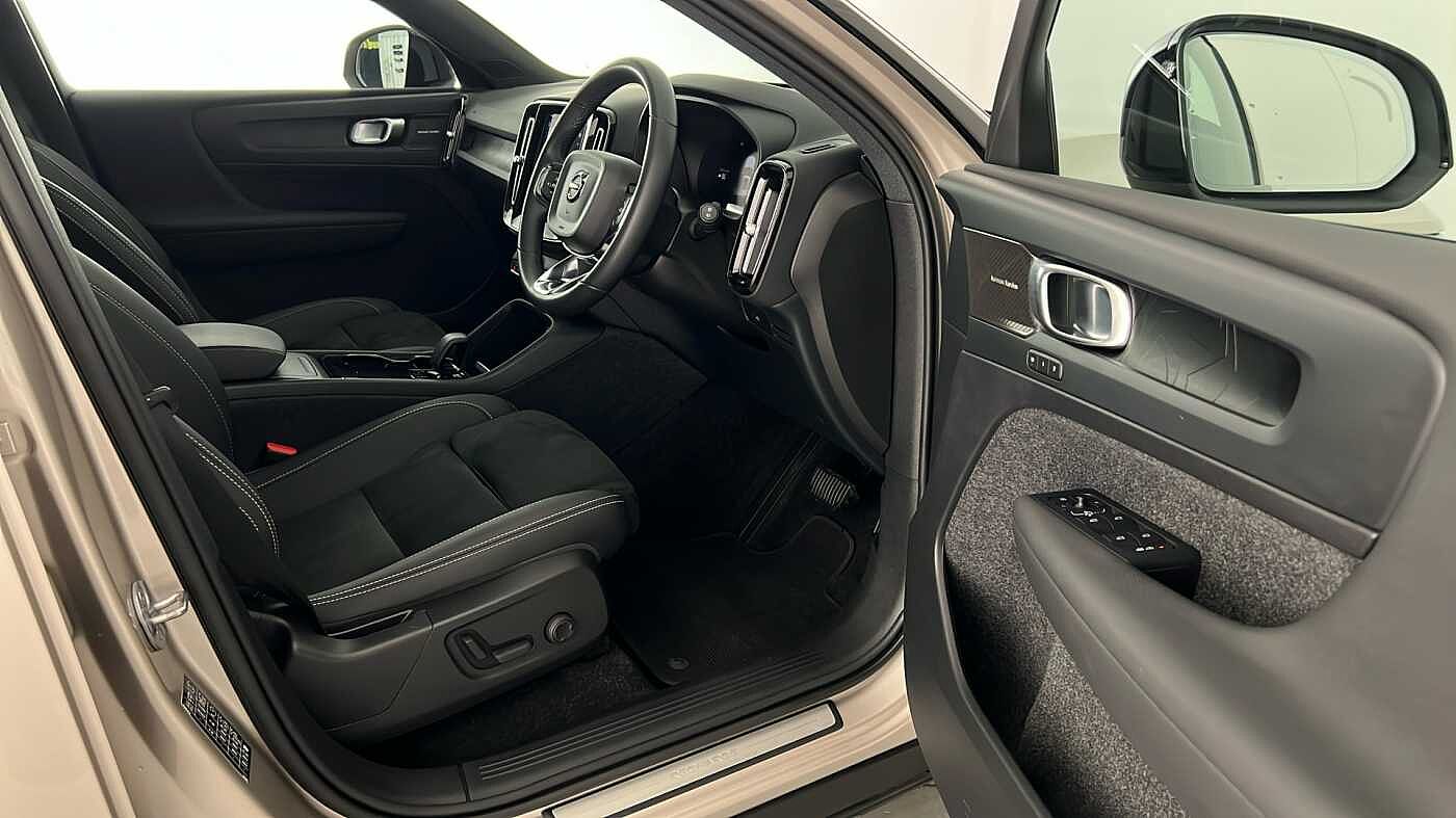 Used Volvo XC40 2022 for sale - 76664384: Photo 17