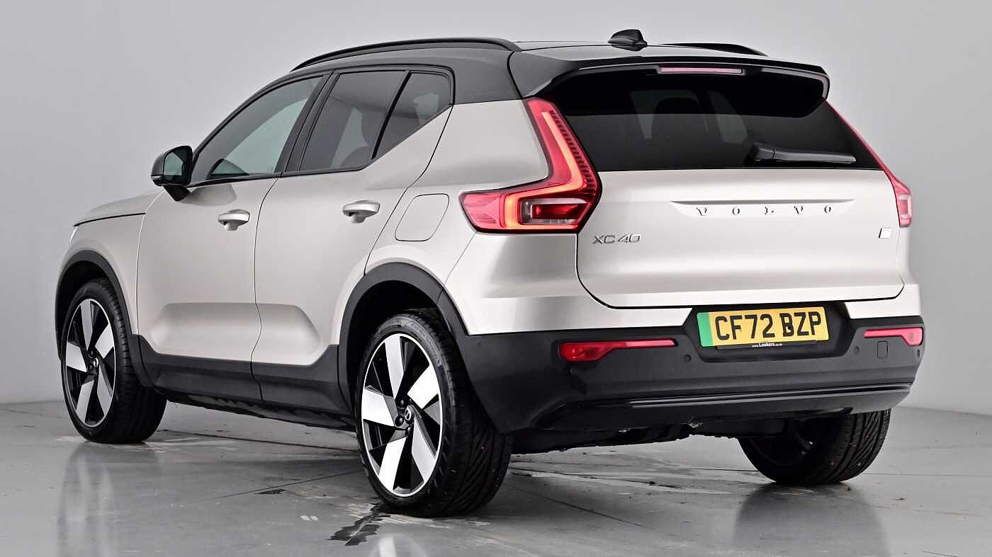 Used Volvo XC40 2022 for sale - 76664384: Photo 2