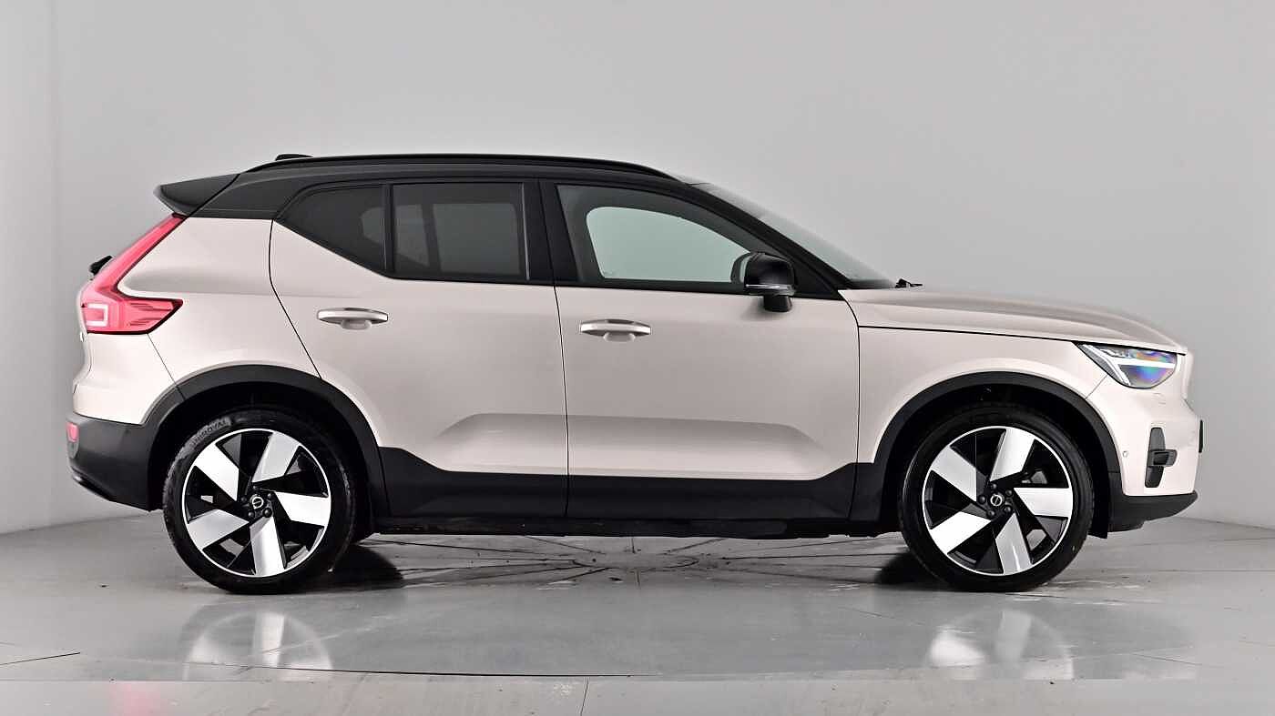 Used Volvo XC40 2022 for sale - 76664384: Photo 78