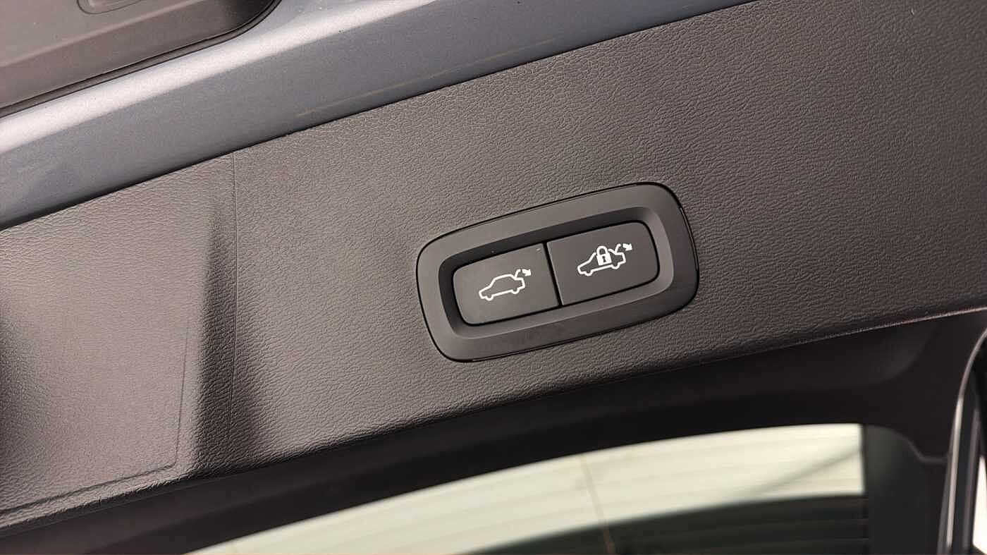 Used Volvo XC40 2022 for sale - 77678845: Photo 30