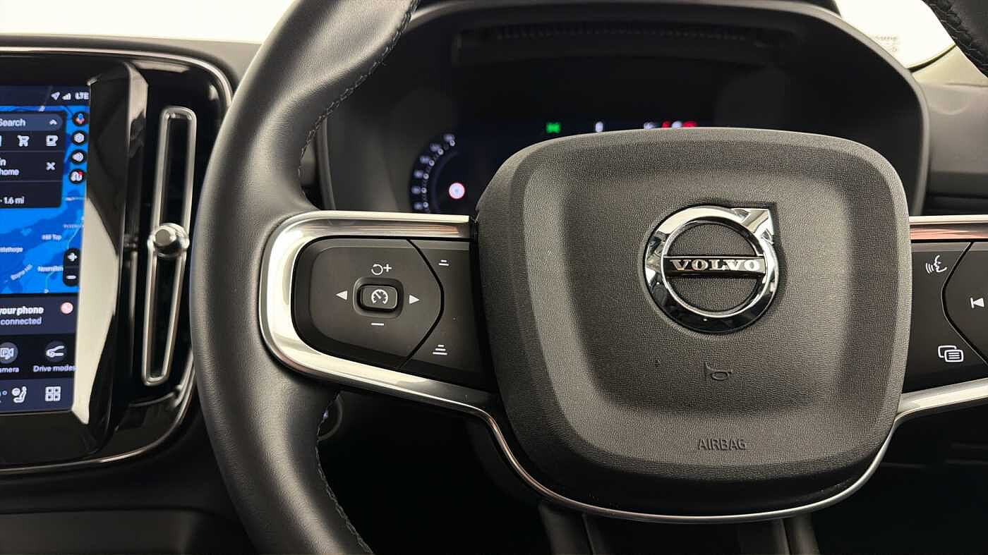 Used Volvo XC40 2025 for sale - 78133527: Photo 17