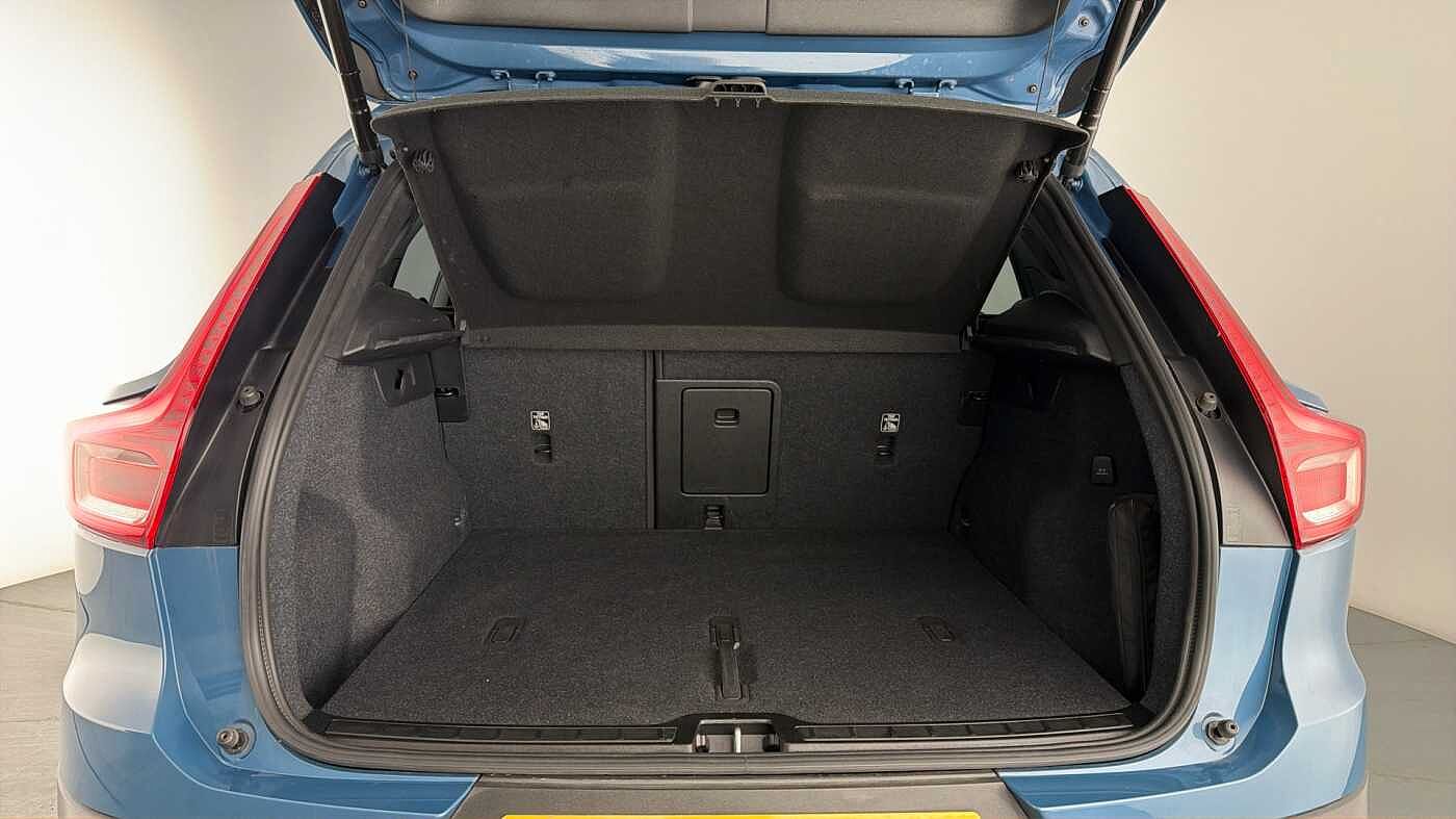 Used Volvo XC40 2025 for sale - 78133527: Photo 19