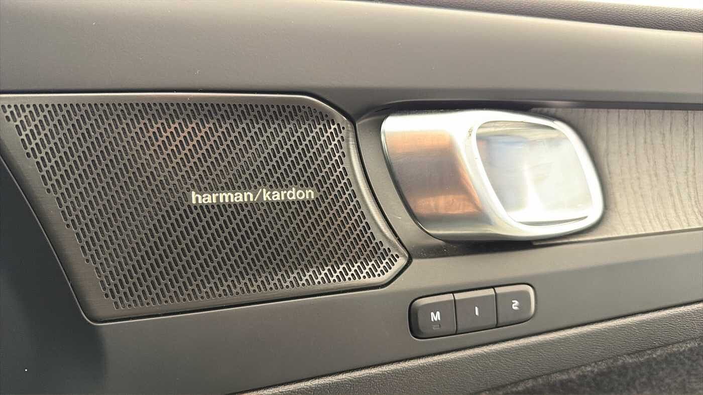 Used Volvo XC40 2025 for sale - 78133527: Photo 35