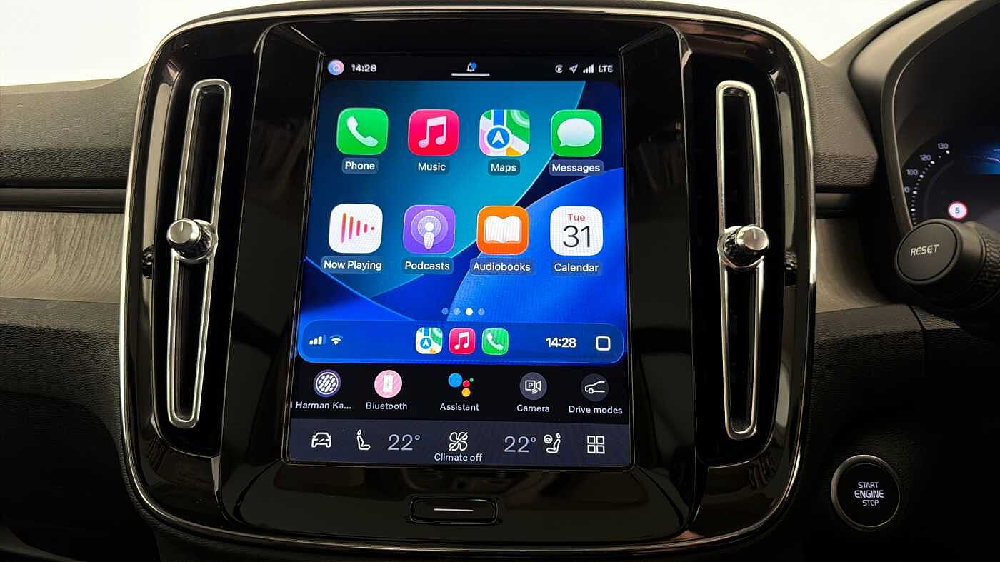 Used Volvo XC40 2025 for sale - 78133527: Photo 40