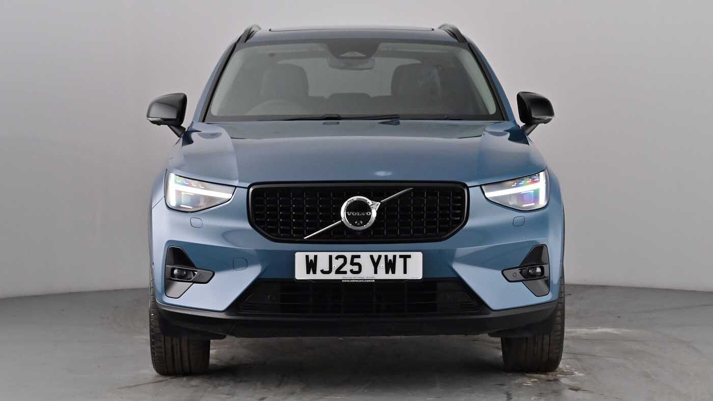 Used Volvo XC40 2025 for sale - 78133527: Photo 9