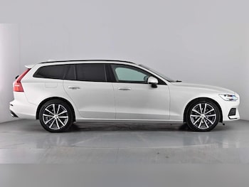 Used Volvo V60 2021 for sale - 77261643: Photo
